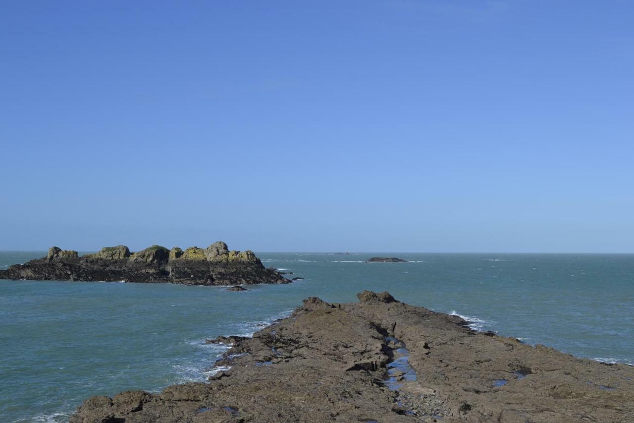 Vue Sur Mer Cancale Exterior foto